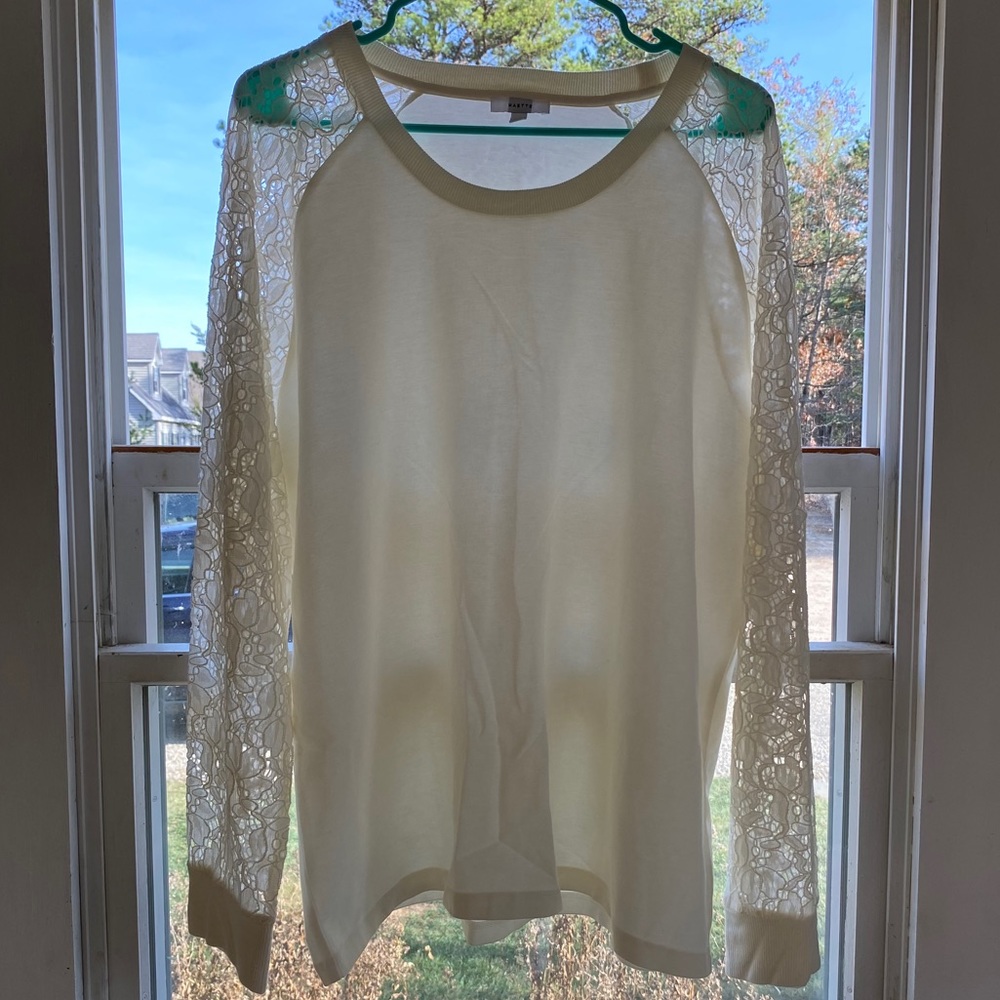 NWT Stella and dot lace sleeve top